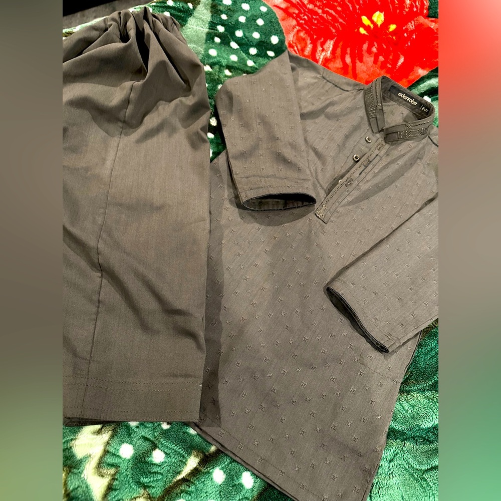Pakistani boy dresses